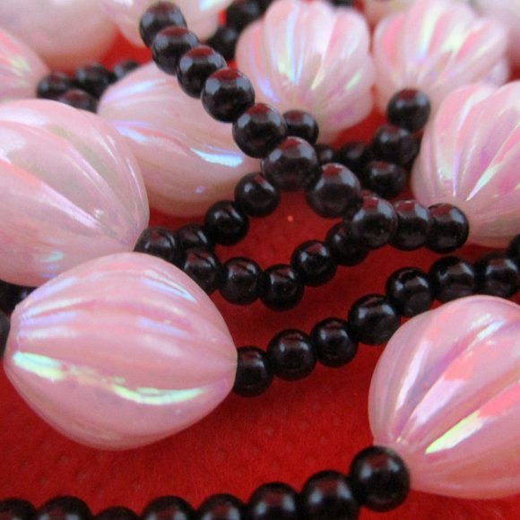 67" IRIDESCENT White LUCITE Black Glass Seed Bead Flapper Necklace Opera Length - Picture 9 of 9